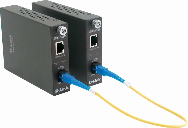 D-Link DMC-1910SR 10/100/1000BASE-T Gigabit Twisted-pair to 1000BASE-LX Gigabit Fibre